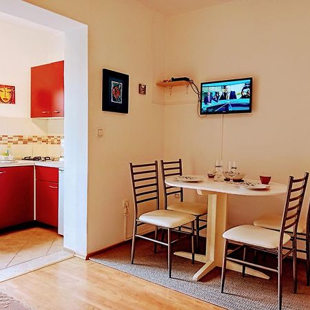 Apartments And Room Markovic Rovinjsko Selo Ngoại thất bức ảnh