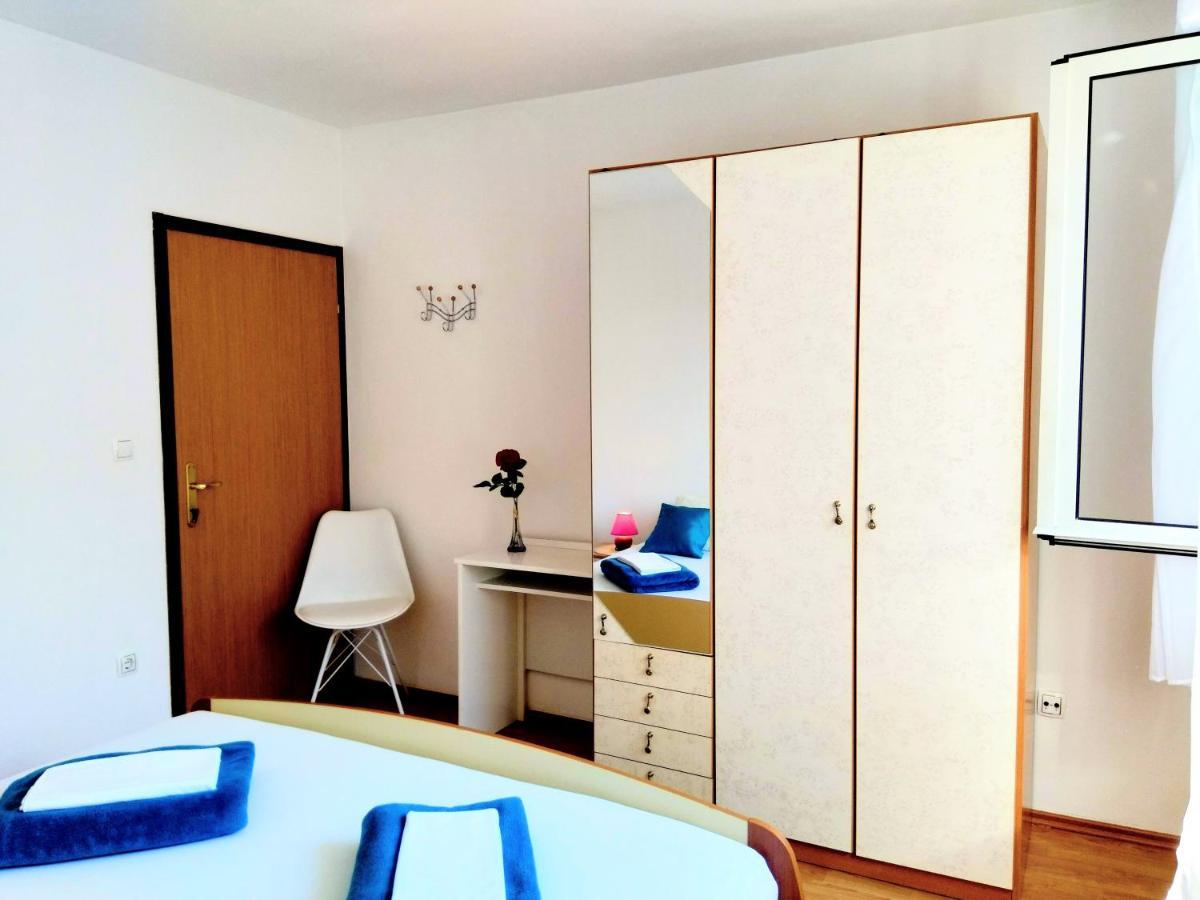 Apartments And Room Markovic Rovinjsko Selo Ngoại thất bức ảnh
