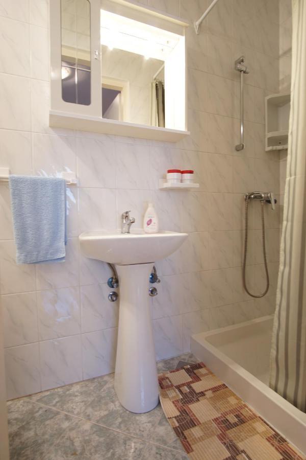 Apartments And Room Markovic Rovinjsko Selo Ngoại thất bức ảnh