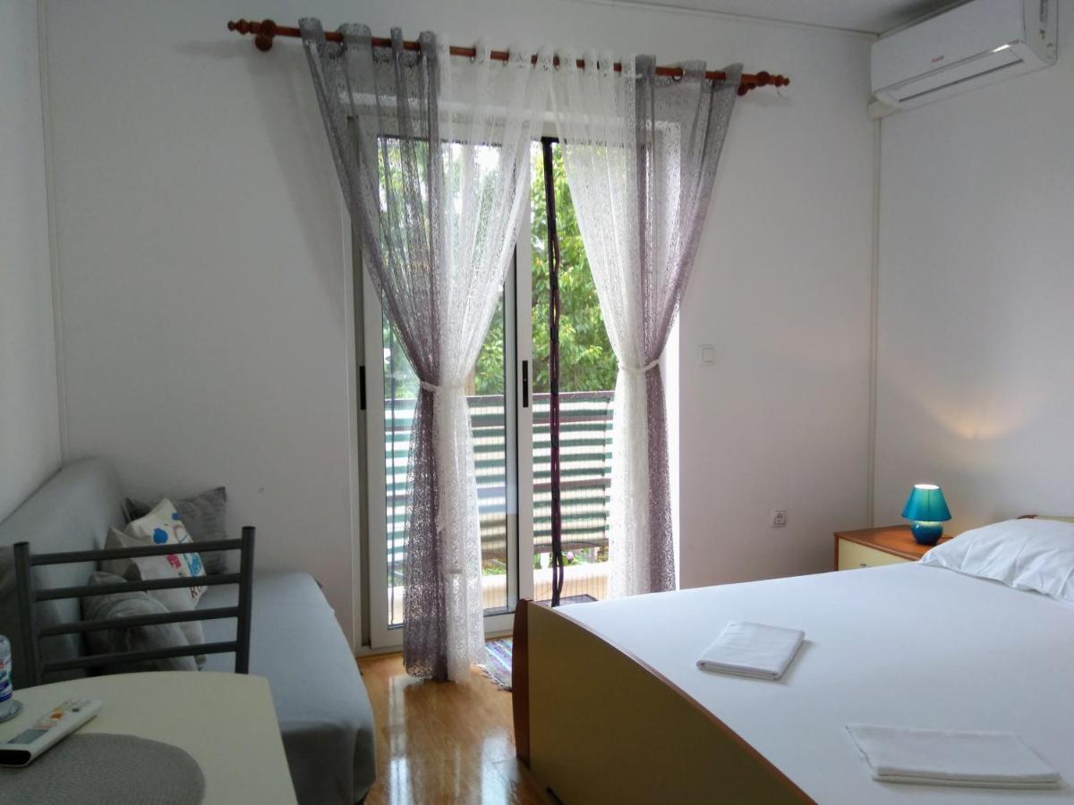 Apartments And Room Markovic Rovinjsko Selo Ngoại thất bức ảnh