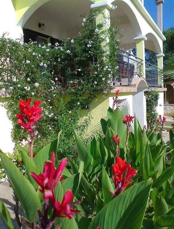 Apartments And Room Markovic Rovinjsko Selo Phòng bức ảnh